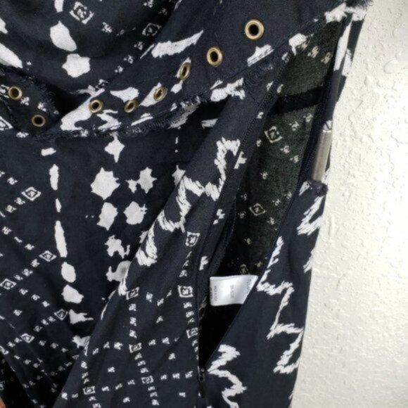 TULAROSA Revolve Tionesta Laced Dress Black/White Off Shoulders Viscose size XS - Picture 9 of 16